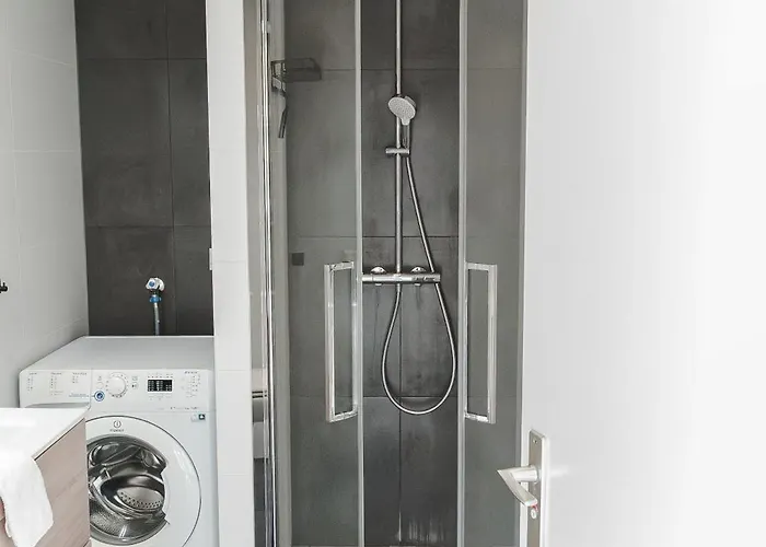 -duna Lago- Nabij Het Meer, Restaurants En Keukenhof